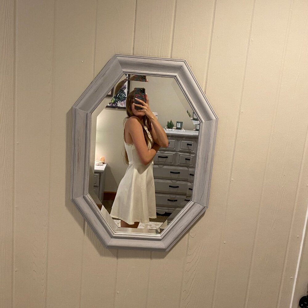 White Dress - Picture 6 of 6